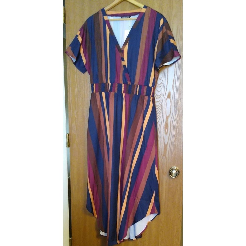 Bloomchic Size 14 16 Long Striped Dress Short Sleeve Elastic Waist Side Pockets